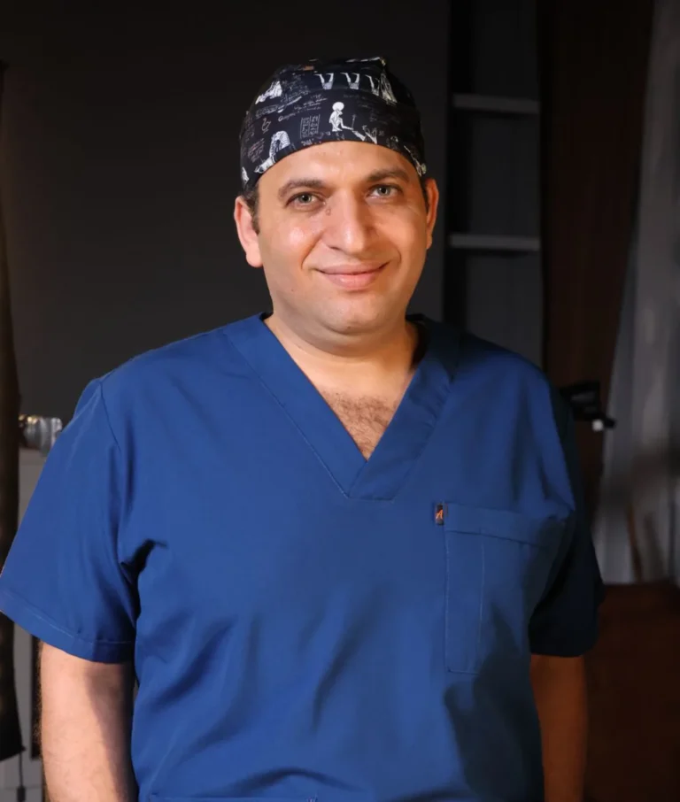 <span class="dr-prefix">دكتور</span> محمد أبو ليلة