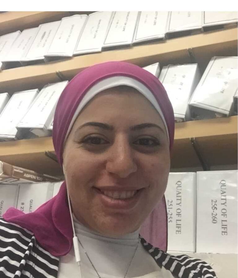 دكتورة يسرا عاطف