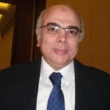 ايمن يسرى