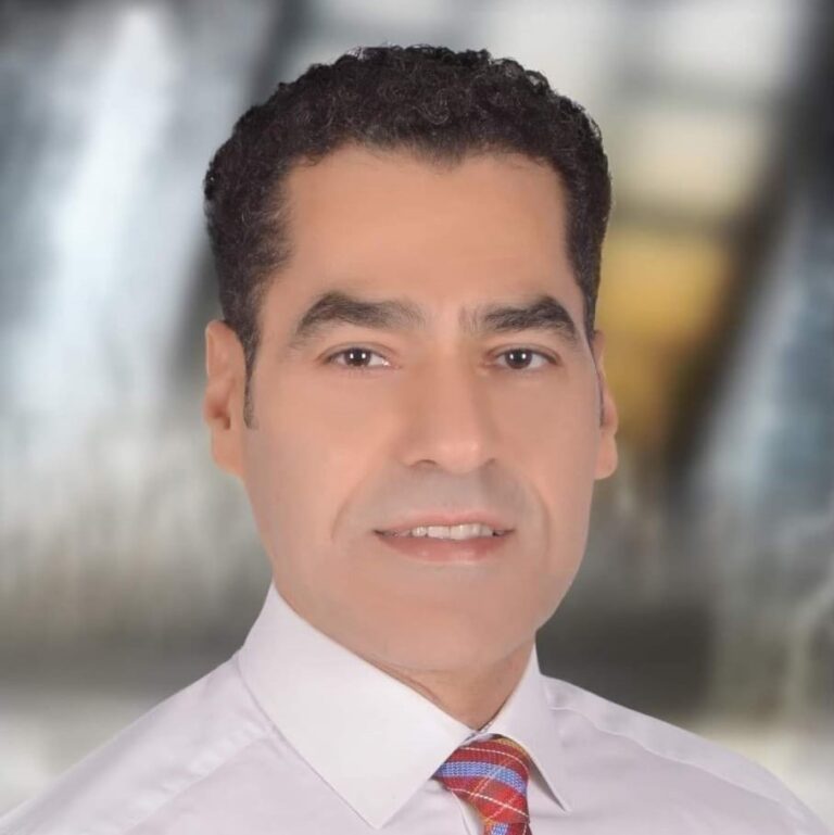 <span class="dr-prefix">دكتور</span> وجيه صدقي