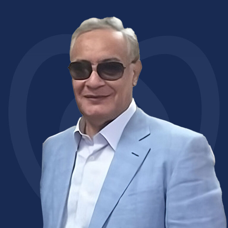 <span class="dr-prefix">دكتور</span> صفوت عبد الحميد متولي